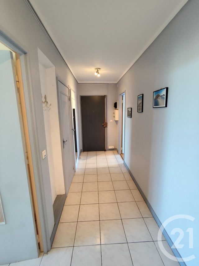 Appartement F3 à louer - 3 pièces - 64.63 m2 - CORBEIL ESSONNES - 91 - ILE-DE-FRANCE - Century 21 Martinot Immobilier