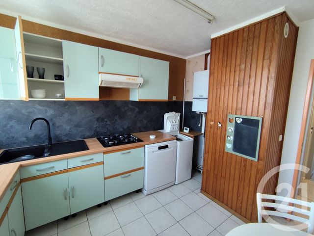 Appartement F3 à louer - 3 pièces - 64.63 m2 - CORBEIL ESSONNES - 91 - ILE-DE-FRANCE - Century 21 Martinot Immobilier