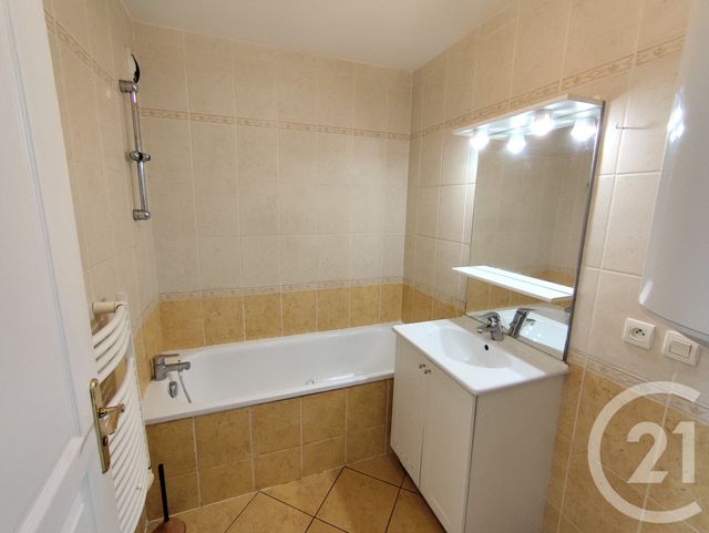 Appartement F2 à louer - 2 pièces - 45.42 m2 - DRAVEIL - 91 - ILE-DE-FRANCE - Century 21 Martinot Immobilier