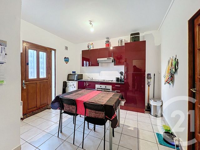 Appartement F2 à vendre - 2 pièces - 37.34 m2 - CORBEIL ESSONNES - 91 - ILE-DE-FRANCE - Century 21 Martinot Immobilier