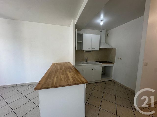 Appartement F2 à louer - 2 pièces - 47.06 m2 - DRAVEIL - 91 - ILE-DE-FRANCE - Century 21 Martinot Immobilier
