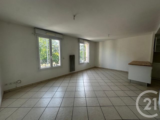 Appartement F2 à louer - 2 pièces - 47.06 m2 - DRAVEIL - 91 - ILE-DE-FRANCE - Century 21 Martinot Immobilier