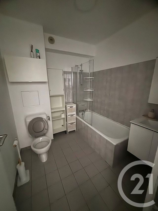 Appartement Duplex à louer - 2 pièces - 56.15 m2 - CORBEIL ESSONNES - 91 - ILE-DE-FRANCE - Century 21 Martinot Immobilier