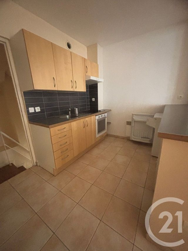 Appartement F1 à louer - 1 pièce - 26.97 m2 - CORBEIL ESSONNES - 91 - ILE-DE-FRANCE - Century 21 Martinot Immobilier