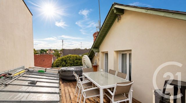 Appartement F3 à vendre - 3 pièces - 102.76 m2 - CORBEIL ESSONNES - 91 - ILE-DE-FRANCE - Century 21 Martinot Immobilier