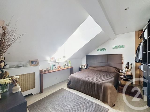 Appartement F3 à vendre - 3 pièces - 102.76 m2 - CORBEIL ESSONNES - 91 - ILE-DE-FRANCE - Century 21 Martinot Immobilier