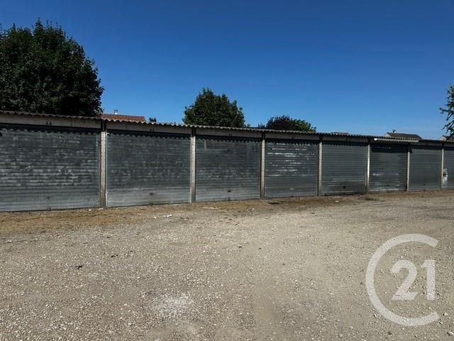 parking à louer - 20.64 m2 - SAINTRY SUR SEINE - 91 - ILE-DE-FRANCE - Century 21 Martinot Immobilier
