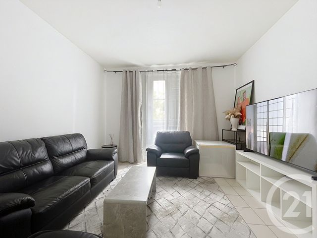 Appartement F2 à vendre - 2 pièces - 34.64 m2 - CORBEIL ESSONNES - 91 - ILE-DE-FRANCE - Century 21 Martinot Immobilier