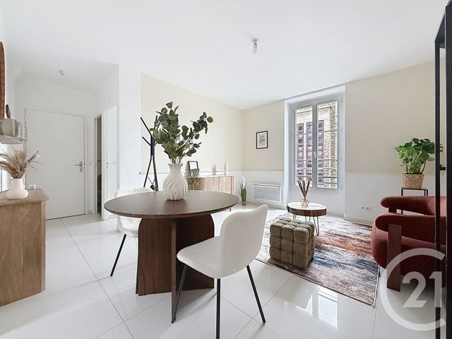 Appartement F2 à vendre - 2 pièces - 39.0 m2 - CORBEIL ESSONNES - 91 - ILE-DE-FRANCE - Century 21 Martinot Immobilier
