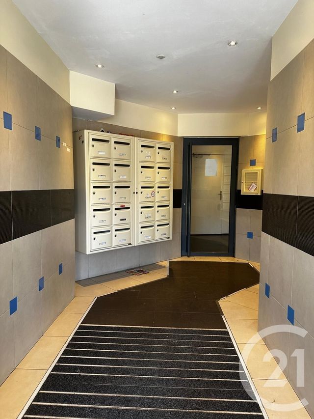 Appartement F1 à louer - 1 pièce - 24.1 m2 - CORBEIL ESSONNES - 91 - ILE-DE-FRANCE - Century 21 Martinot Immobilier