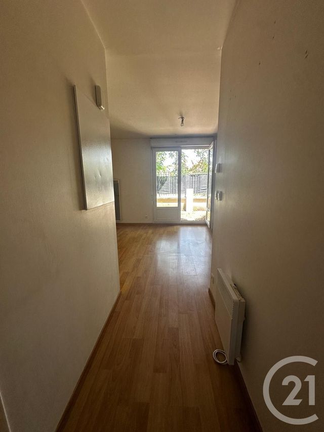 Appartement F1 à louer - 1 pièce - 24.1 m2 - CORBEIL ESSONNES - 91 - ILE-DE-FRANCE - Century 21 Martinot Immobilier