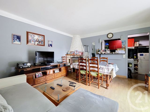 Appartement F2 à vendre - 2 pièces - 36.58 m2 - CORBEIL ESSONNES - 91 - ILE-DE-FRANCE - Century 21 Martinot Immobilier