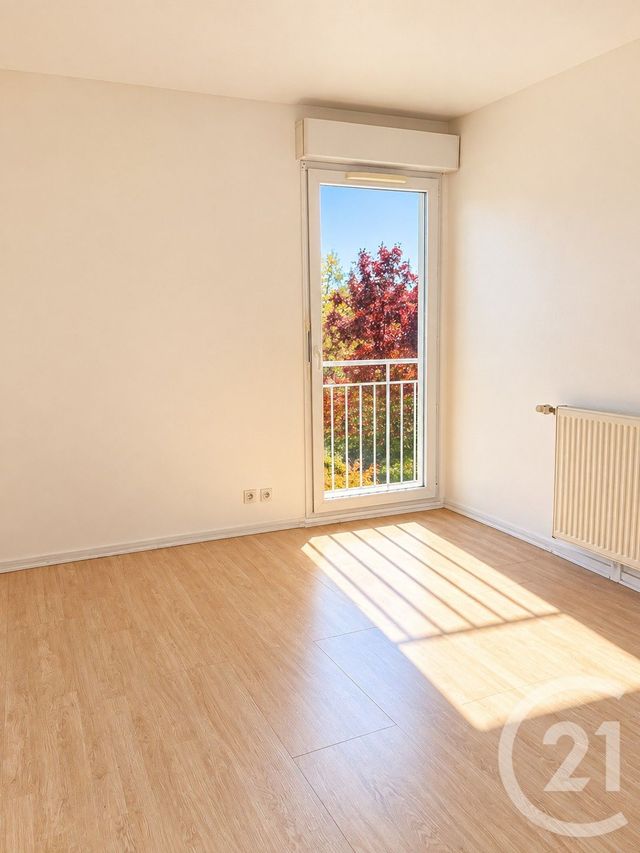 Appartement T3 à vendre - 3 pièces - 56.59 m2 - STE GENEVIEVE DES BOIS - 91 - ILE-DE-FRANCE - Century 21 Martinot Immobilier