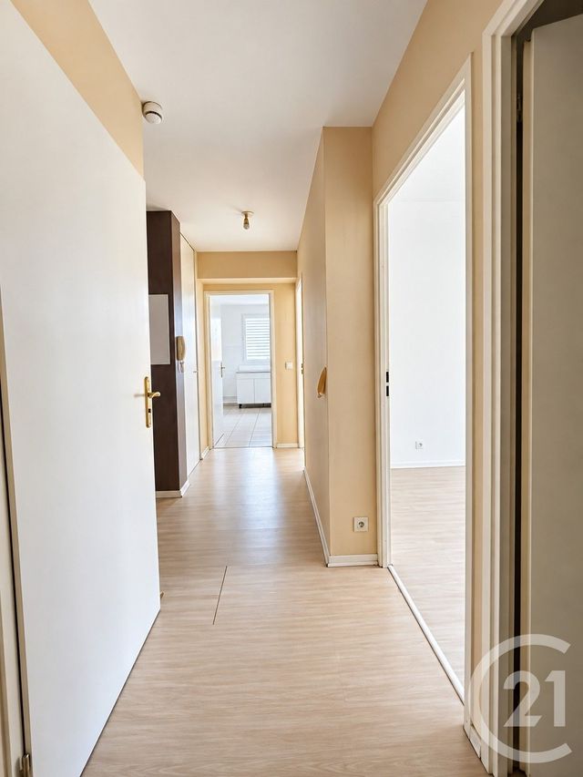 Appartement T3 à vendre - 3 pièces - 56.59 m2 - STE GENEVIEVE DES BOIS - 91 - ILE-DE-FRANCE - Century 21 Martinot Immobilier