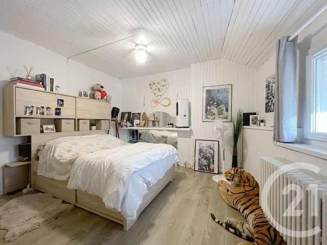 Appartement F7 à vendre - 7 pièces - 147.21 m2 - CORBEIL ESSONNES - 91 - ILE-DE-FRANCE - Century 21 Martinot Immobilier