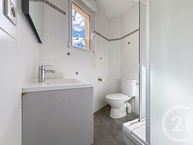 Appartement T2 à louer - 2 pièces - 41.6 m2 - CORBEIL ESSONNES - 91 - ILE-DE-FRANCE - Century 21 Martinot Immobilier