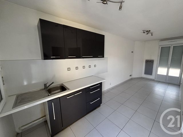 Appartement F2 à vendre - 2 pièces - 27.94 m2 - BALLANCOURT SUR ESSONNE - 91 - ILE-DE-FRANCE - Century 21 Martinot Immobilier